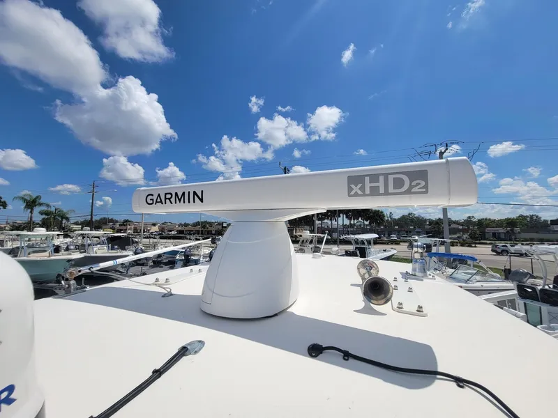 Slide: The Image of Garmin xHD2 radar on 2018 Key West 281 Billistic boat under blue sky. - 42