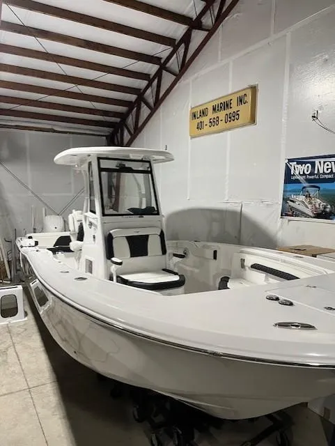 Slide: The Image of Tidewater 272 LFX 2024 - 10