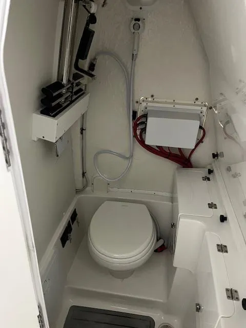 Slide: The Image of Tidewater 272 LFX 2024 - 11