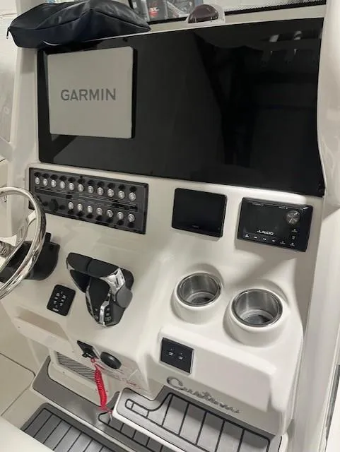 Slide: The Image of Tidewater 272 LFX 2024 - 3