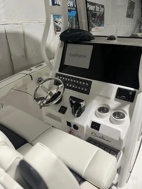 Slide: The Image of Tidewater 272 LFX 2024 - 6