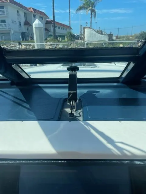 Slide: The Image of Opening Windshield Hatch - 36