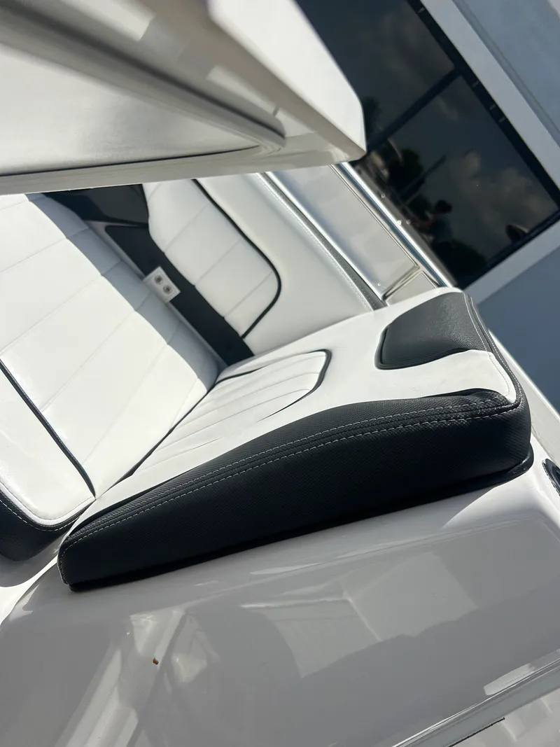 Slide: The Image of Yamaha 252FSH SPT 2023 - 35