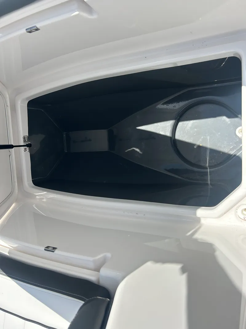 Slide: The Image of Yamaha 252FSH SPT 2023 - 36
