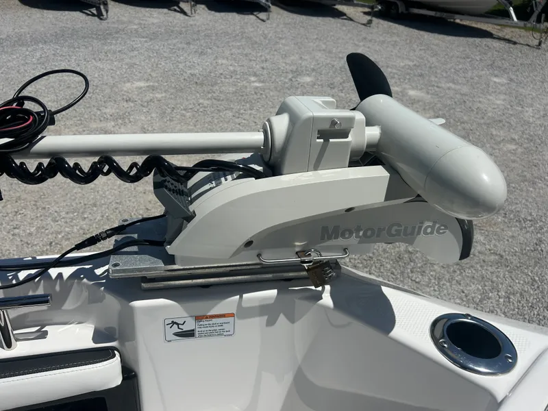 Slide: The Image of Yamaha 252FSH SPT 2023 - 33