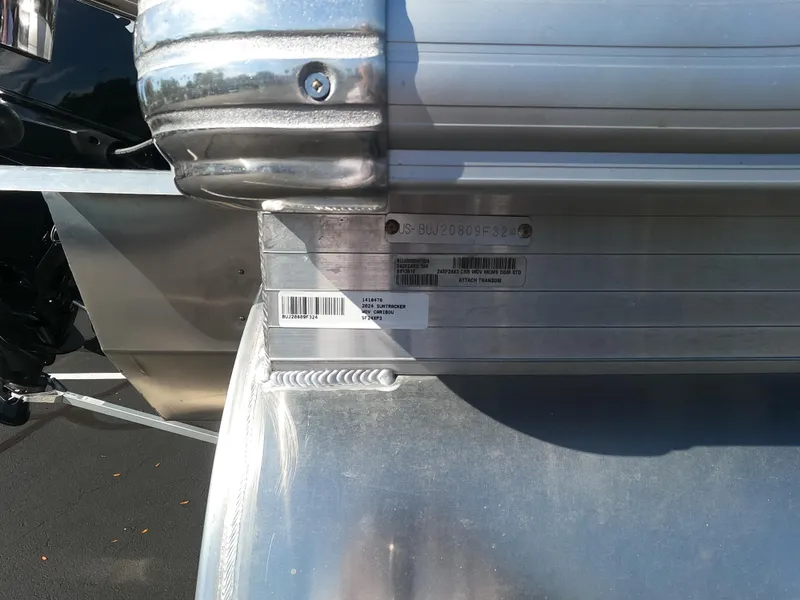 Slide: The Image of Close-up of 2024 Sun Tracker Sportfish 24 XP3 boat's aluminum hull. - 5