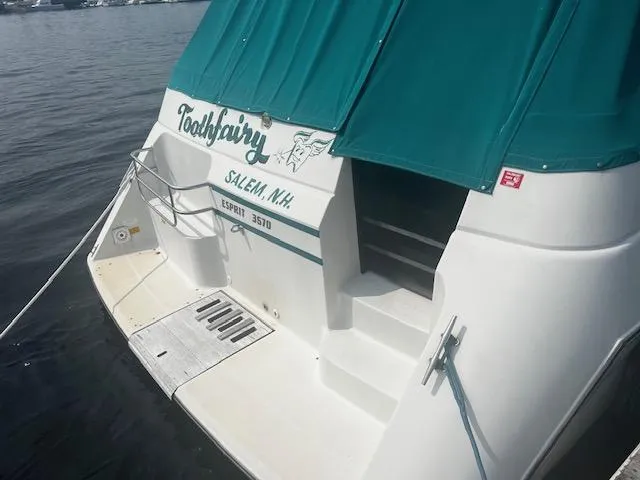 Slide: The Image of Transom & swim platform - 1