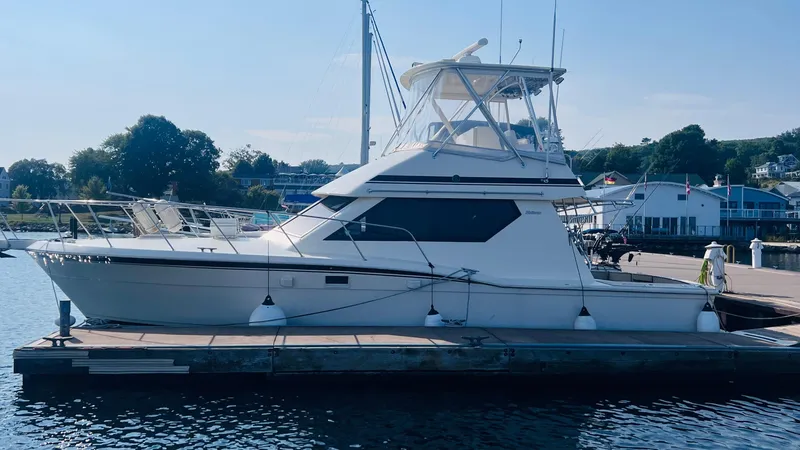 Slide: The Image of Hatteras 38 Convertible 1988 - 0