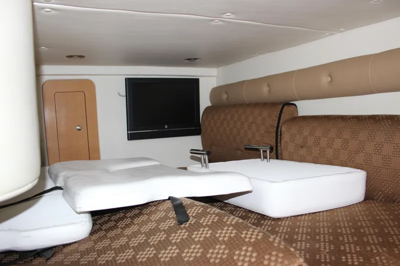 Slide: The Image of Rinker 310 Express Cruiser 2011 - 53