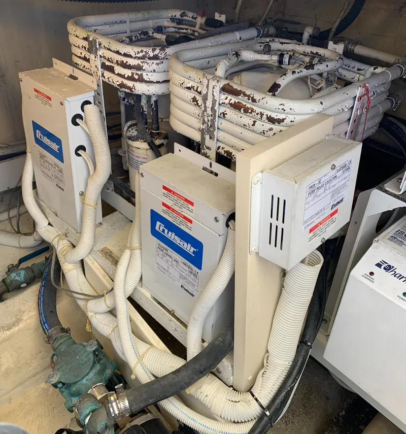 Slide: The Image of Carver 56 Voyager 2007 - 129