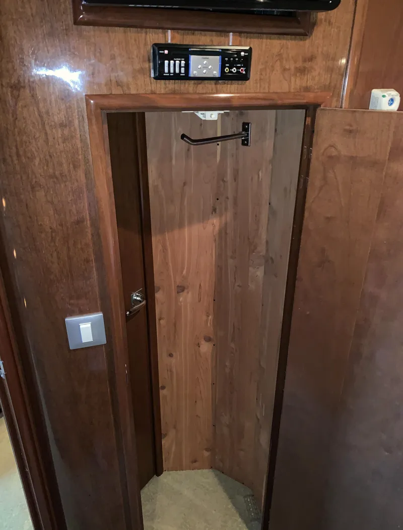 Slide: The Image of Carver Yachts 56 Voyager 2007 - 117