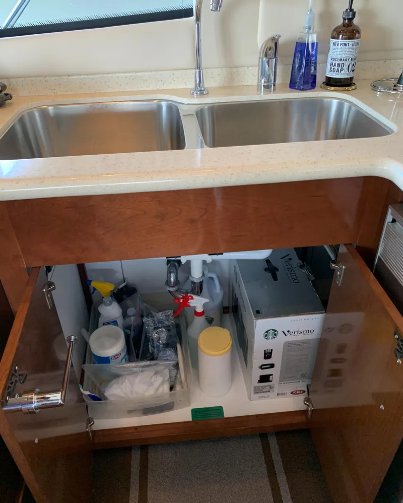 Slide: The Image of Carver Yachts 56 Voyager 2007 - 84