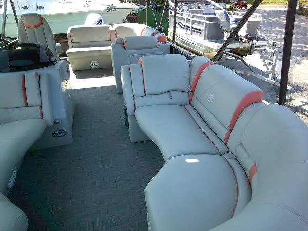 Slide: The Image of Misty Harbor S-2385SG Tritoon 2017 - 5