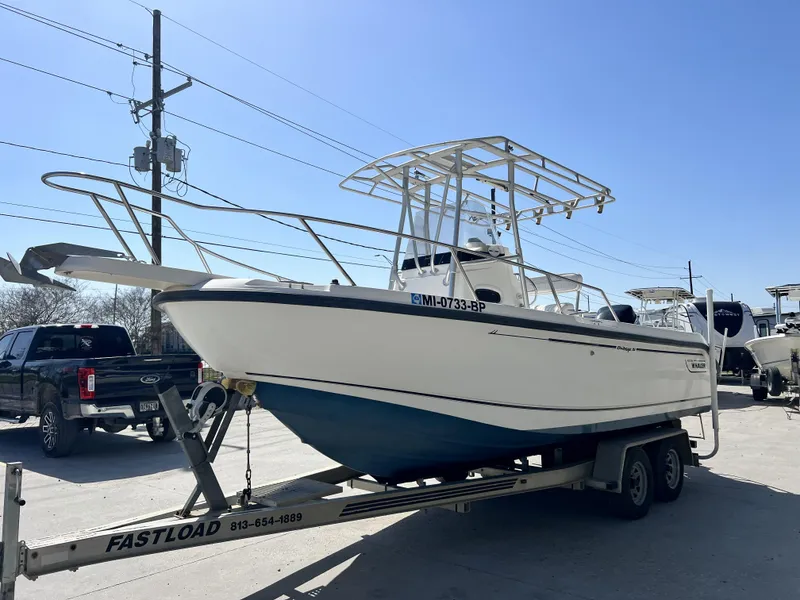 Slide: The Image of Boston Whaler 21 Outrage 2000 - 11