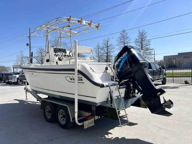 Slide: The Image of Boston Whaler 21 Outrage 2000 - 13