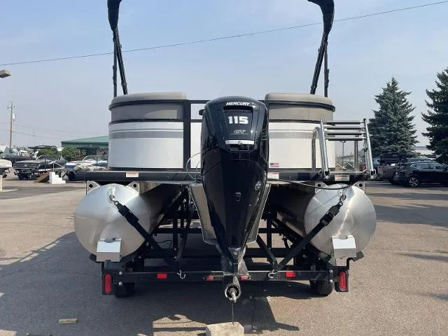 Slide: The Image of 2022 Viaggio DM20U pontoon boat with Mercury 115 outboard motor. - 13