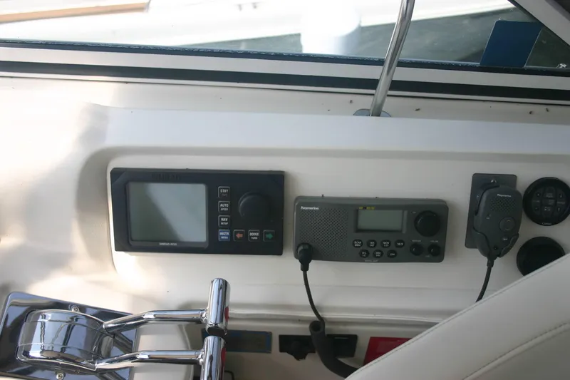 Slide: The Image of VHF Auto Helm - 16