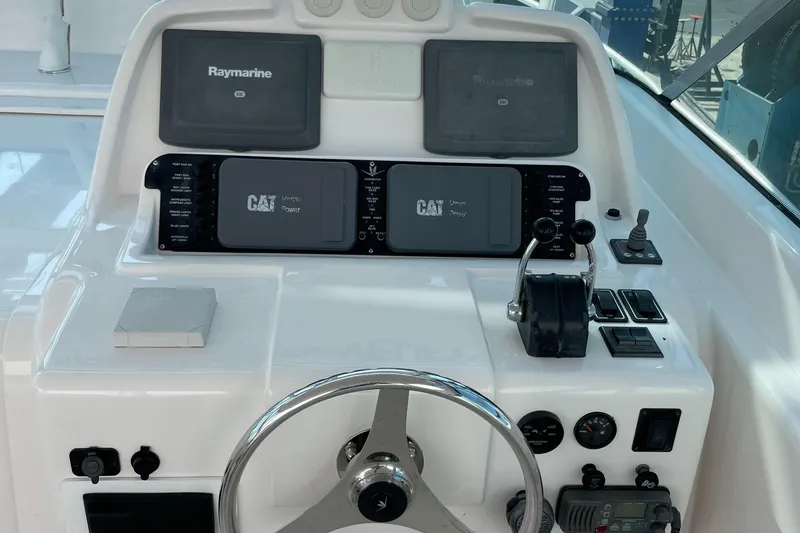 Slide: The Image of Helm Electronics - 3