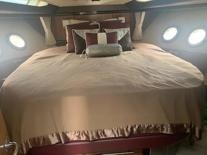 Slide: The Image of Luxurious bedroom in 2008 Marquis 40 SC yacht. - 15