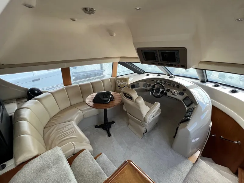 Slide: The Image of Carver 56 Voyager - 25