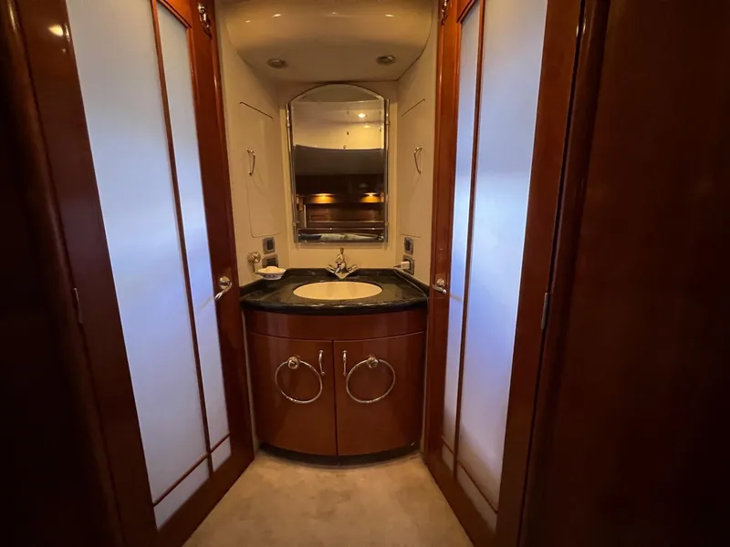 Slide: The Image of Carver 56 Voyager - 47