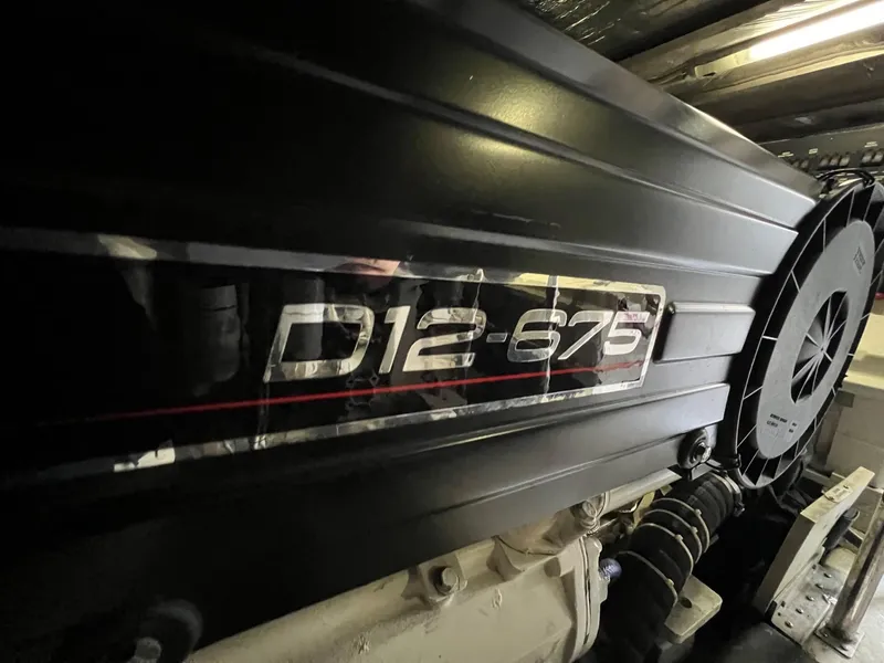 Slide: The Image of Carver 56 Voyager - 56