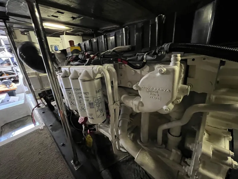 Slide: The Image of Carver 56 Voyager - 59