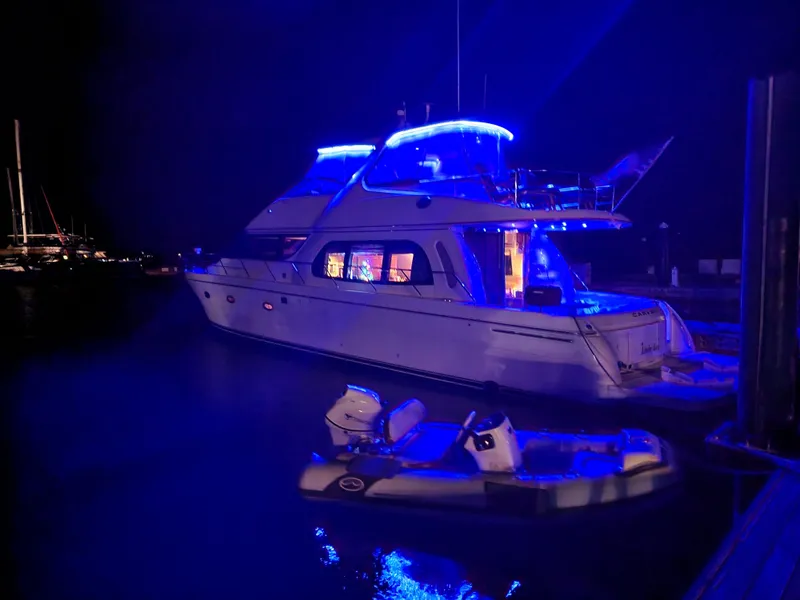 Slide: The Image of Carver 56 Voyager - 6