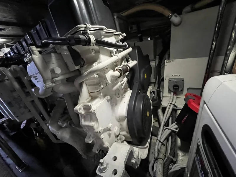 Slide: The Image of Carver 56 Voyager - 61