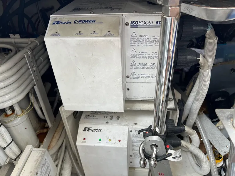 Slide: The Image of Carver 56 Voyager - 63