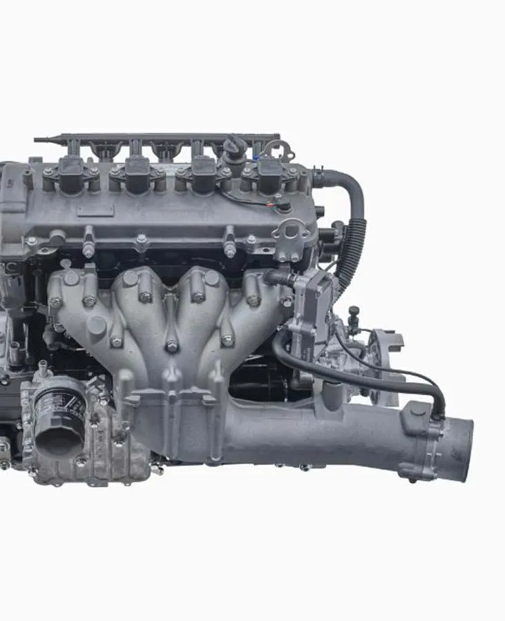 Slide: The Image of 2023 Yamaha Boats 252SD engine close-up. - 10