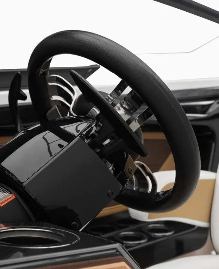 Slide: The Image of Steering wheel of the 2023 Yamaha Boats 252SD model. - 5