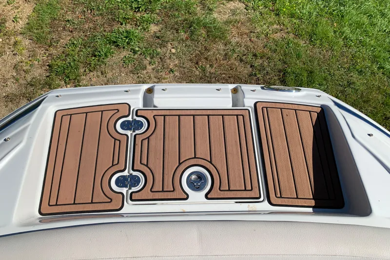 Slide: The Image of Crownline Boats E6 2012 - 53