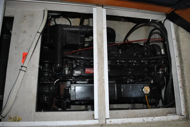 Slide: The Image of Hino 250hp - 43