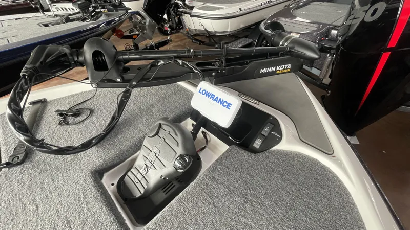 Slide: The Image of Falcon F185 2023 - 17