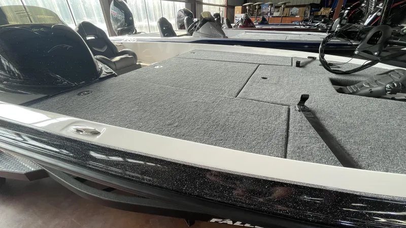 Slide: The Image of Falcon F185 2023 - 18