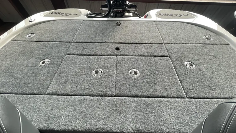 Slide: The Image of Falcon F185 2023 - 9