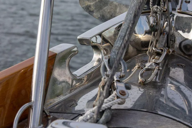 Slide: The Image of Hinckley Yachts OceanCruising 52 1997 - 52