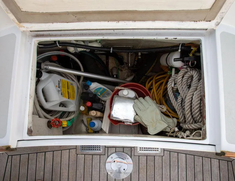 Slide: The Image of Hinckley Yachts OceanCruising 52 1997 - 55