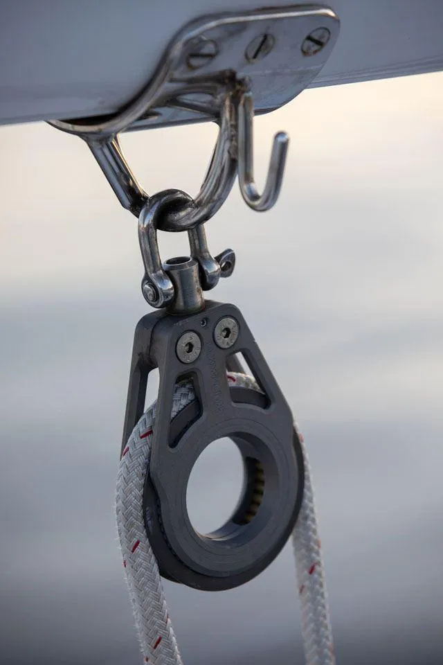 Slide: The Image of Hinckley Yachts OceanCruising 52 1997 - 59