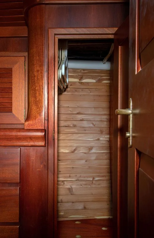 Slide: The Image of Hinckley Yachts OceanCruising 52 1997 - 81