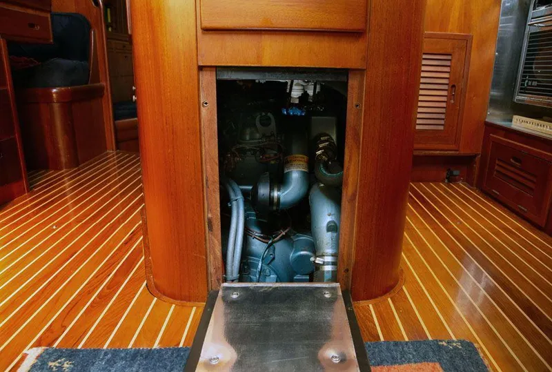 Slide: The Image of Hinckley Yachts OceanCruising 52 1997 - 96