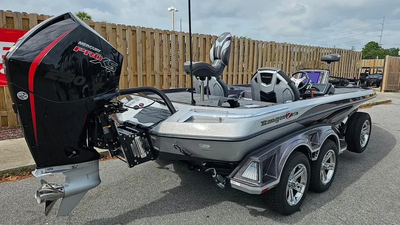 Slide: The Image of 2024 Ranger Z521R Ranger Cup Equipped boat with Mercury Pro XS engine. - 24
