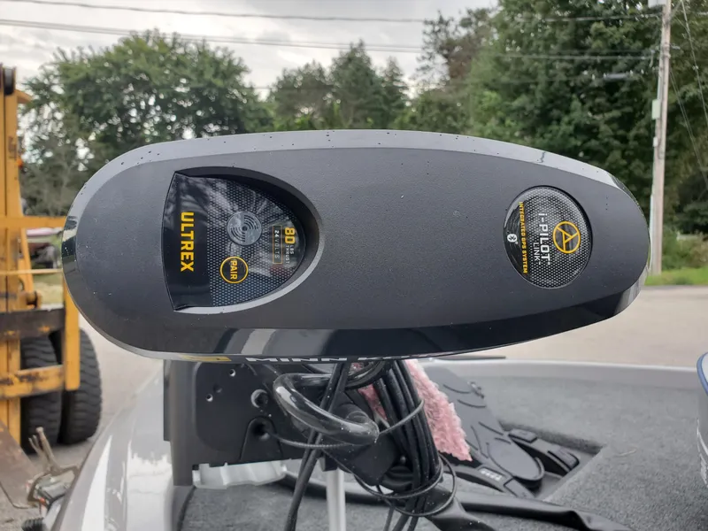 Slide: The Image of Close-up of a 2023 Skeeter ZX200 boat's Ultrex trolling motor. - 8