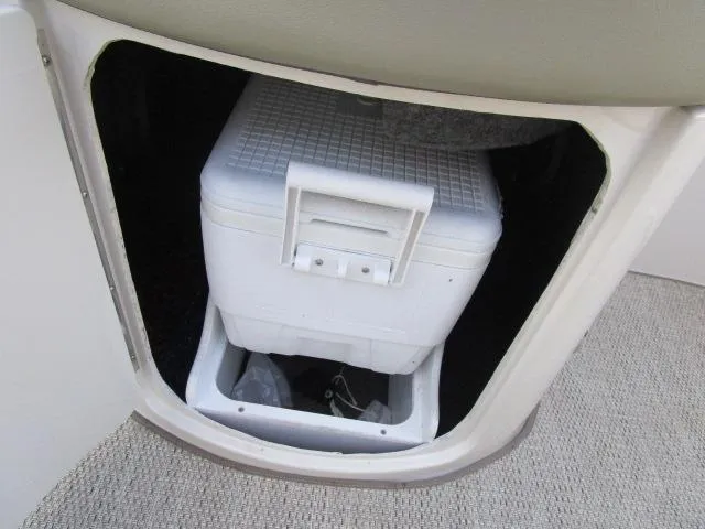 Slide: The Image of Storage compartment with cooler on 2005 Sea Ray 270 Sundeck boat. - 15