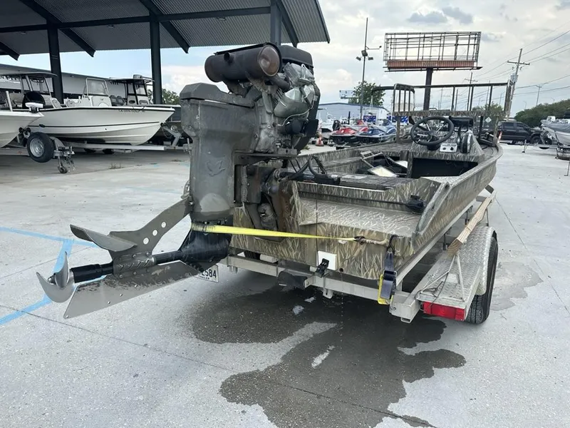 Slide: The Image of Gator Trax 20x60 2015 - 3