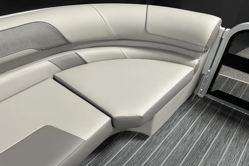 Slide: The Image of Premier 250 Solaris Sport 2024 - 116