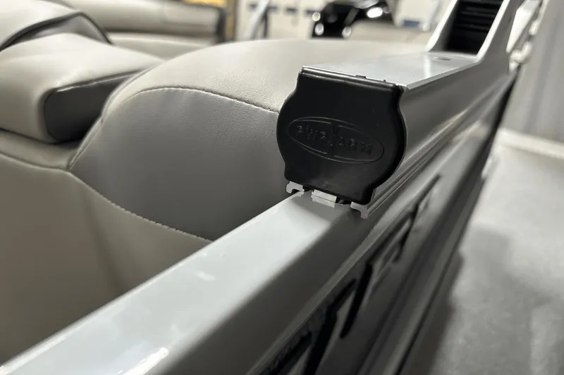 Slide: The Image of Premier 250 Solaris Sport 2024 - 126