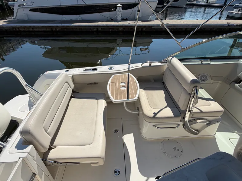 Slide: The Image of Boston Whaler 230 VANTAGE 2017 - 11