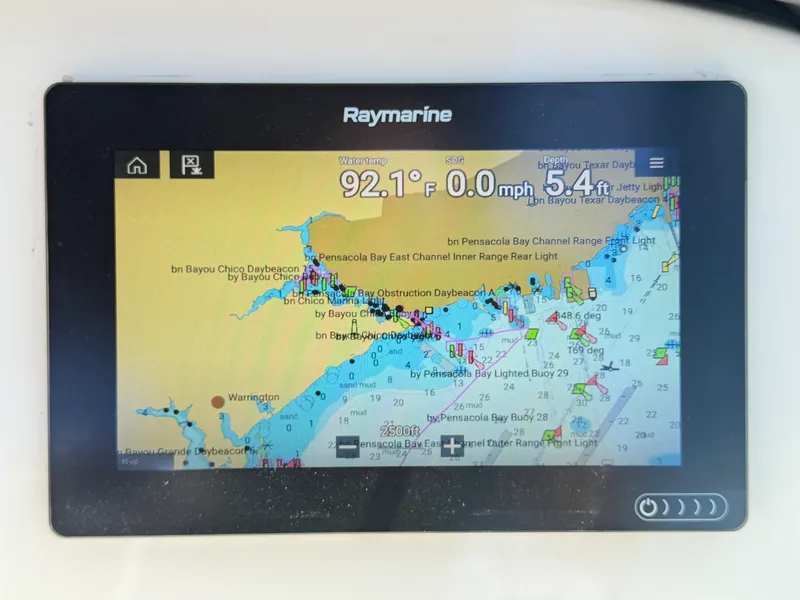 Slide: The Image of Boston Whaler 230 VANTAGE 2017 - 26